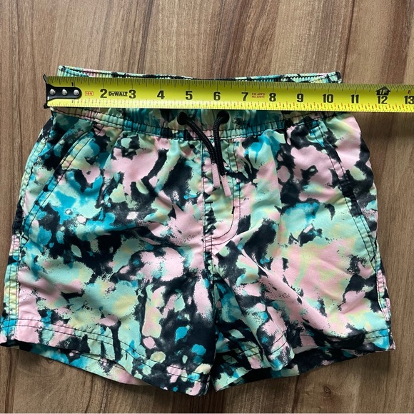 Boys Swim Trunks, Size S, Tie Dye Bathing Suit, Shorts, Art Class 6/7 - Picture 11 of 12